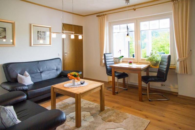 3 Sterne Ferienwohnung Pape Schmallenberg Bagian luar foto